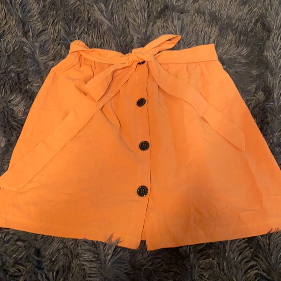 skirt - Picture 1 of 3